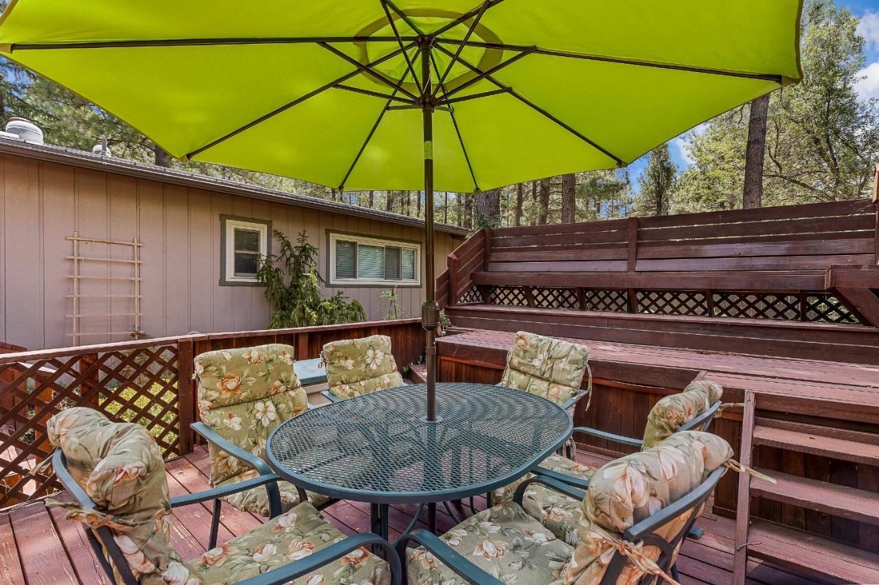 Captivating Continental Country Club Retreat With 4 Bdr And Spacious Deck! Флагстафф Экстерьер фото